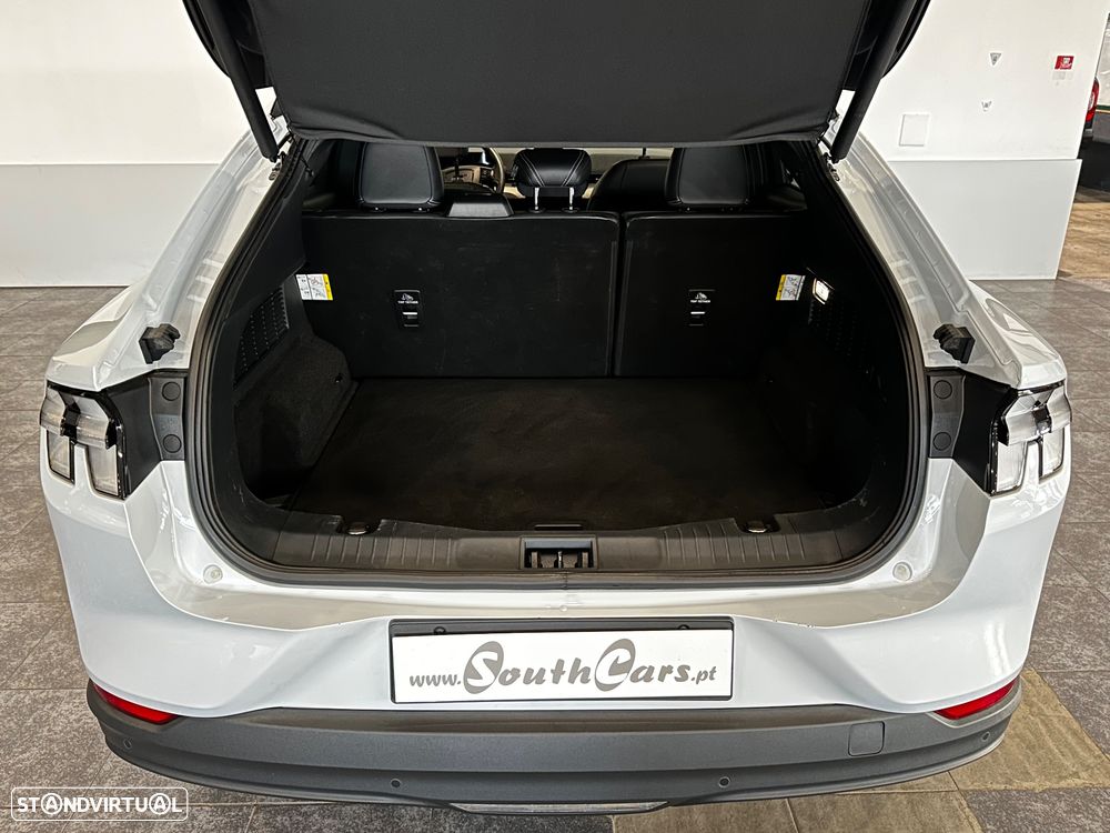 Ford Mustang Mach-E 75.7 kWh Premium AWD - 7