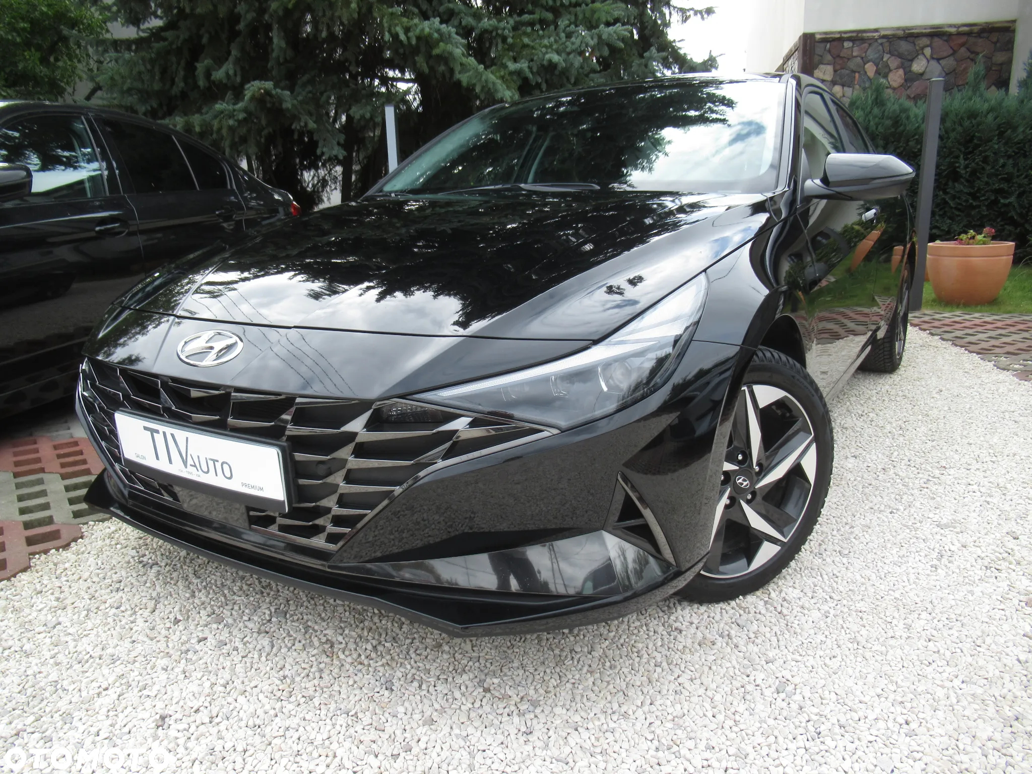 Hyundai Elantra 1.6 Executive CVT - 2