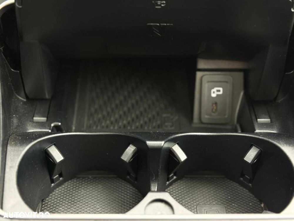 Mercedes-Benz GLC - 28