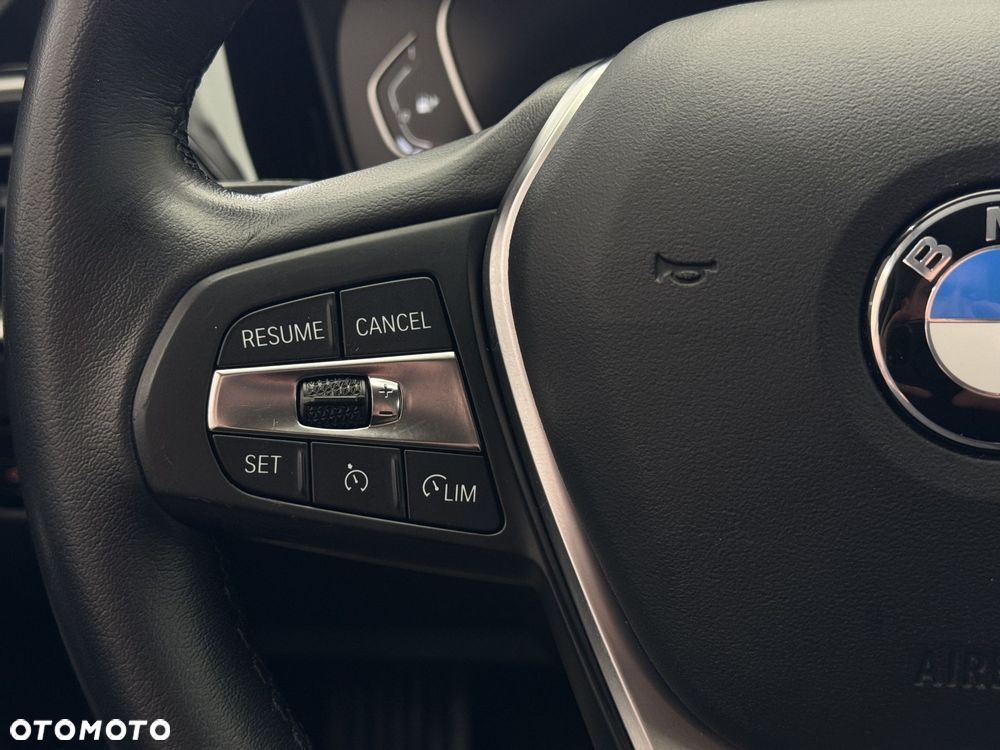 BMW Seria 3 318i Advantage - 22