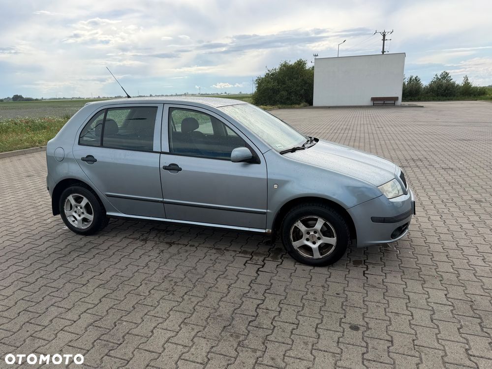 Skoda Fabia - 4