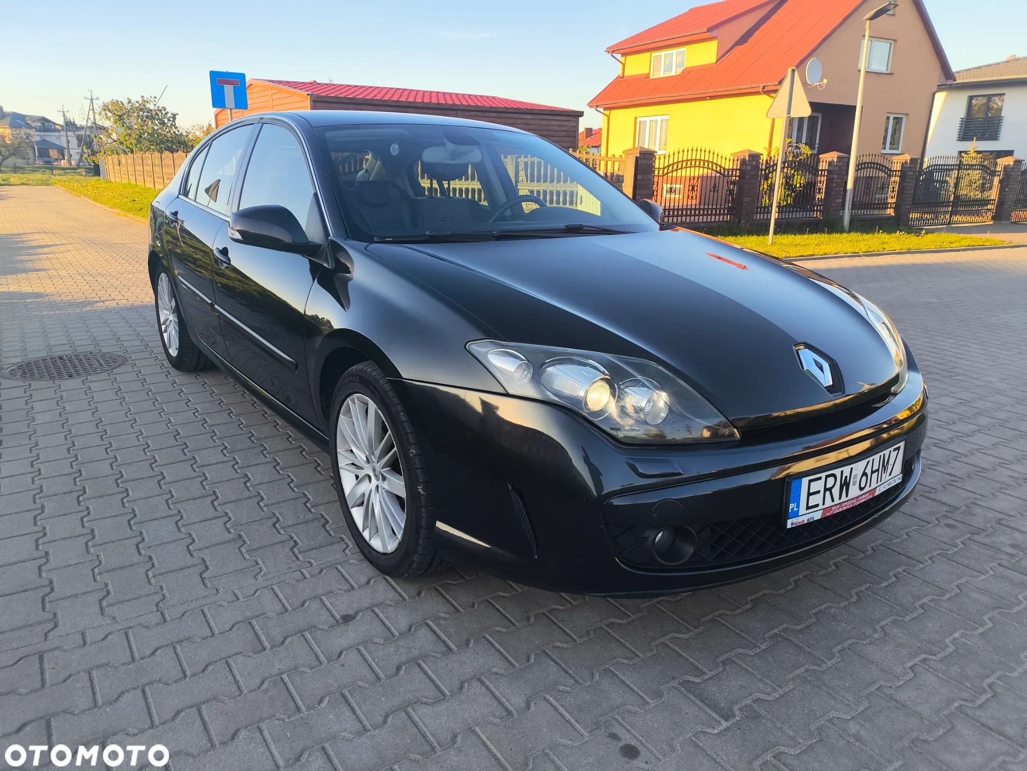 Renault Laguna 2.0 dCi FAP GT - 1