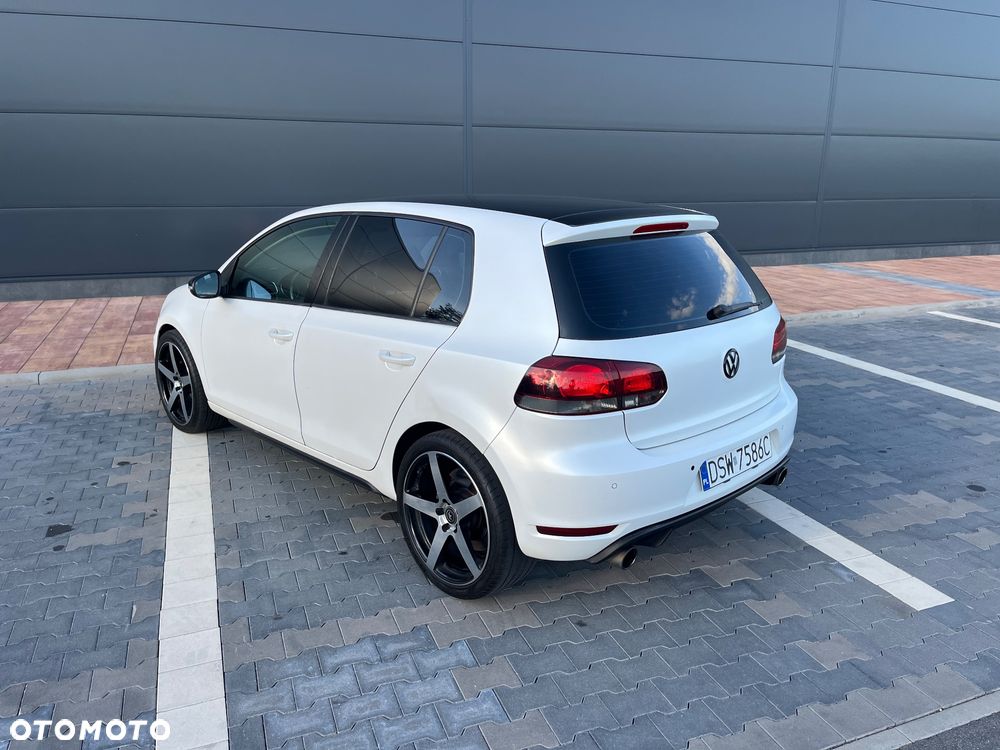 Volkswagen Golf - 11