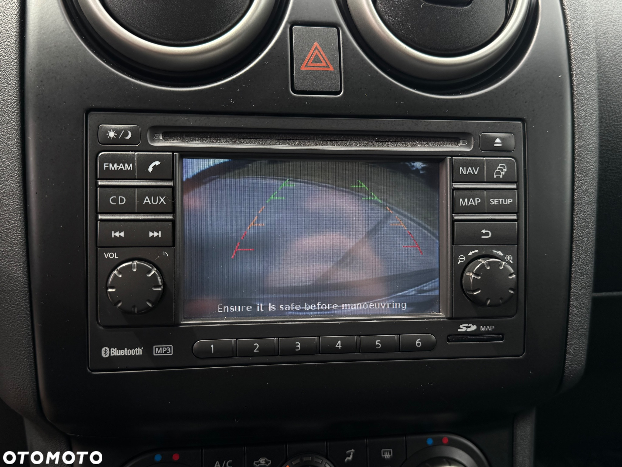 Nissan Qashqai 2.0 Tekna Premium - 24