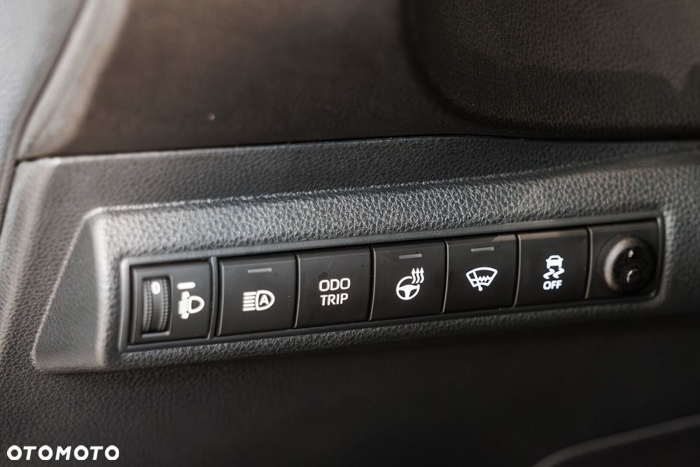 Toyota Corolla 1.8 Hybrid Comfort - 25
