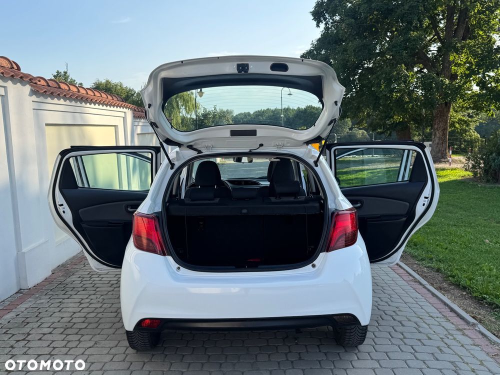 Toyota Yaris - 24