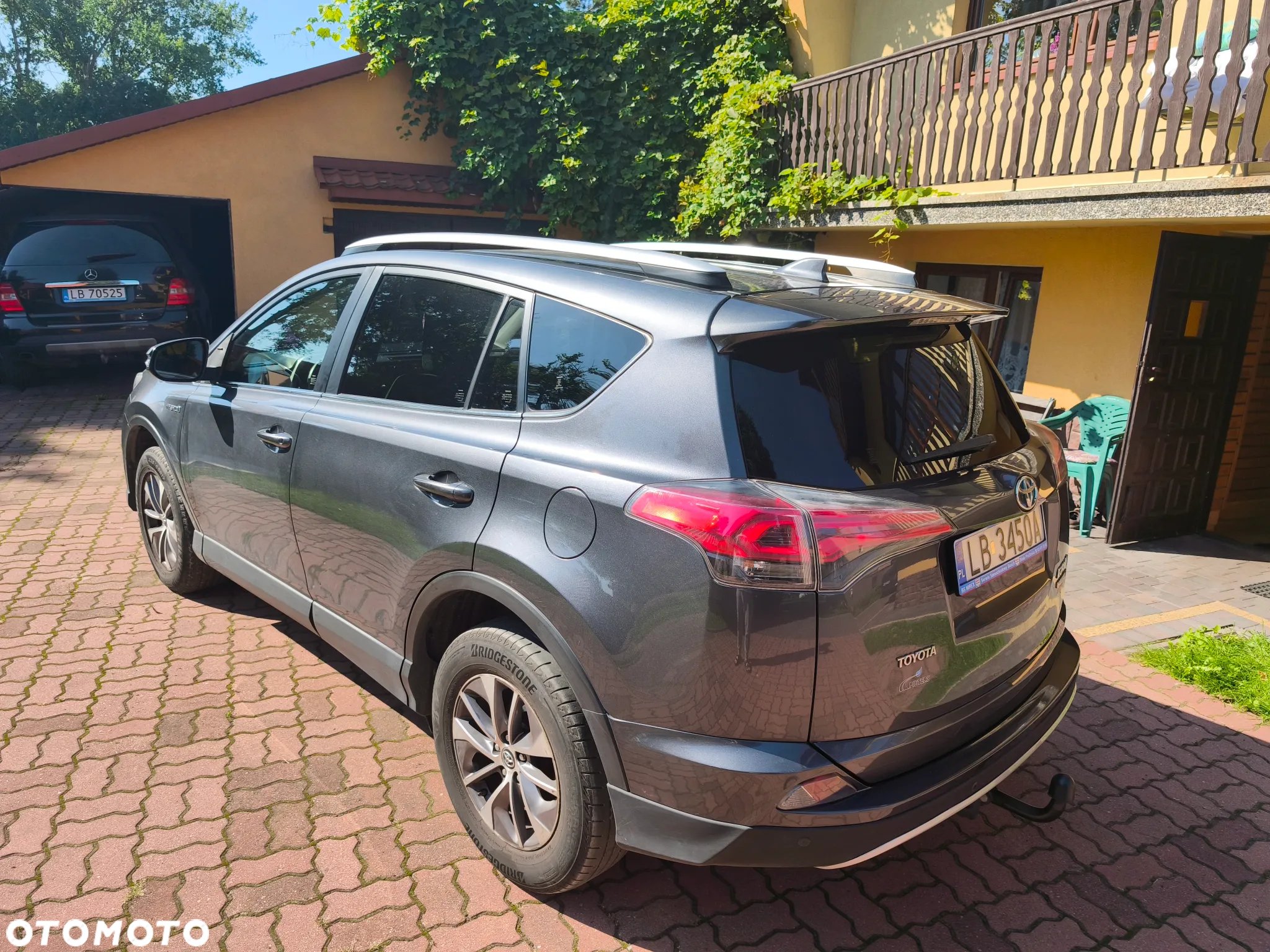 Toyota RAV4 - 4
