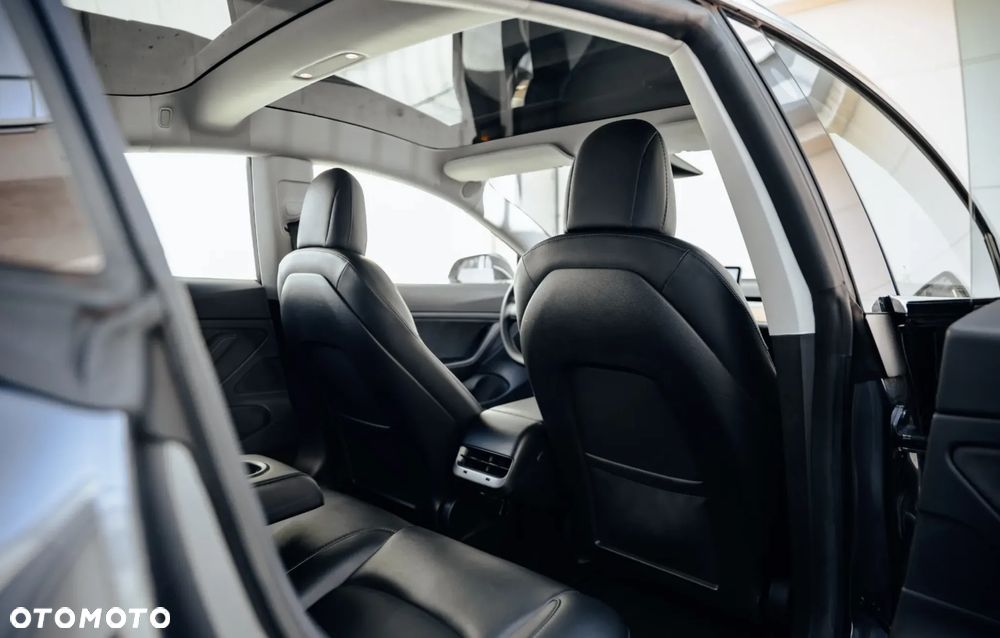 Tesla Model 3 Standard Reichweite Plus Hinterradantrieb - 9