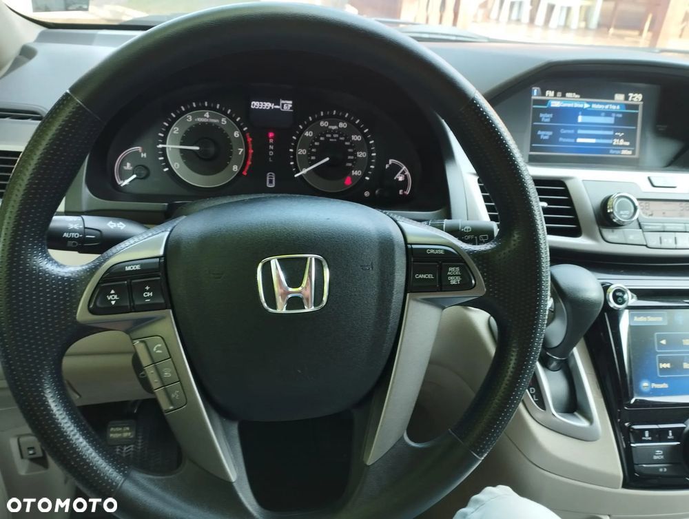 Honda Odyssey 3.5 LX - 17