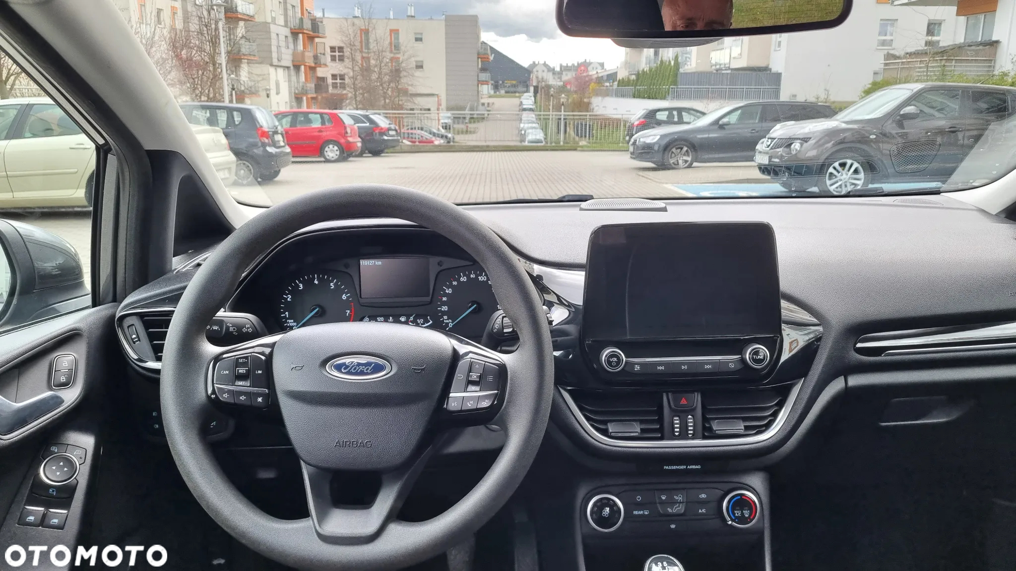 Ford Fiesta - 10
