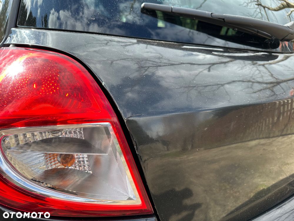 Renault Clio 1.2 16V 75 Yahoo - 15