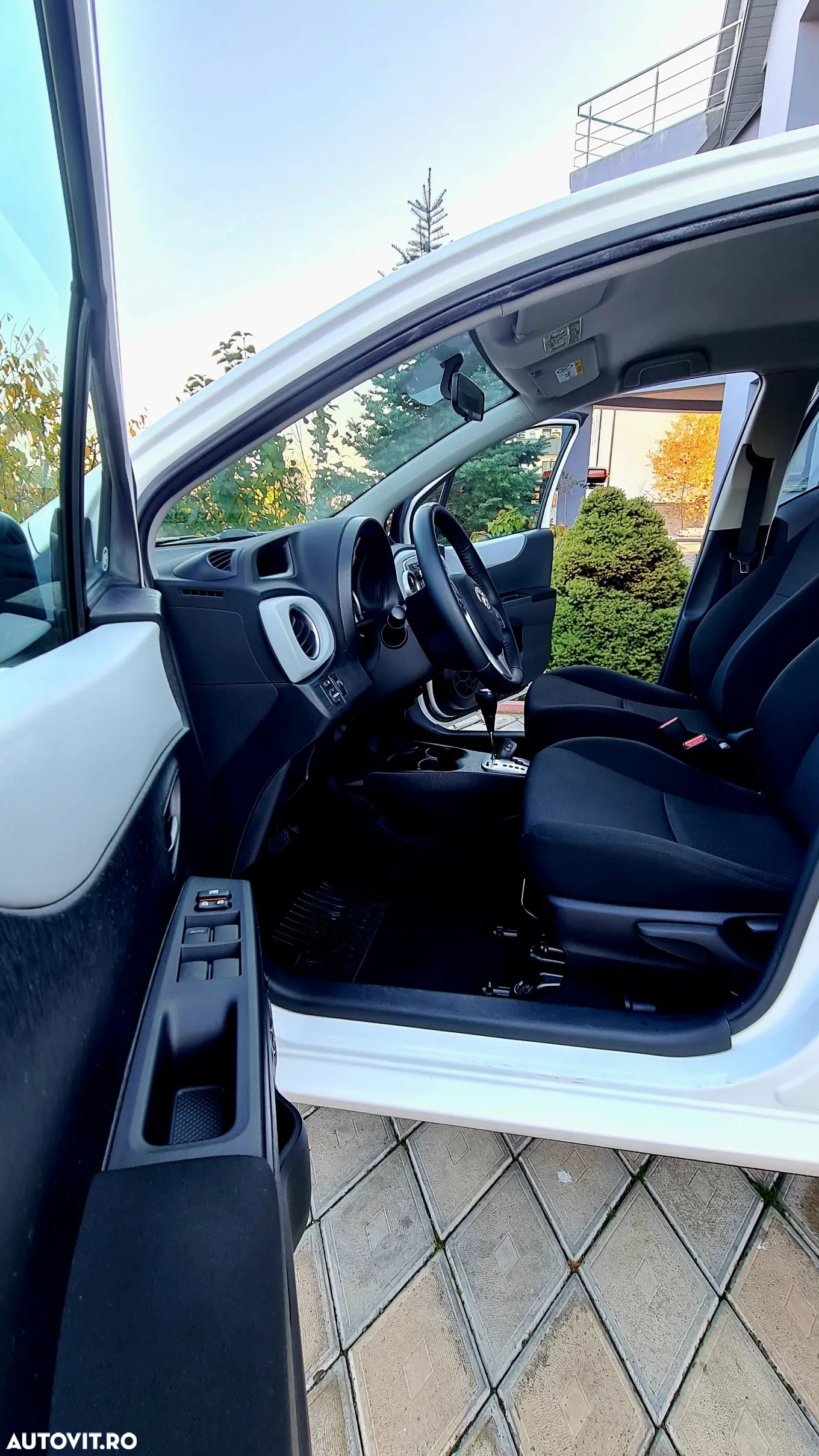 Toyota Yaris - 22
