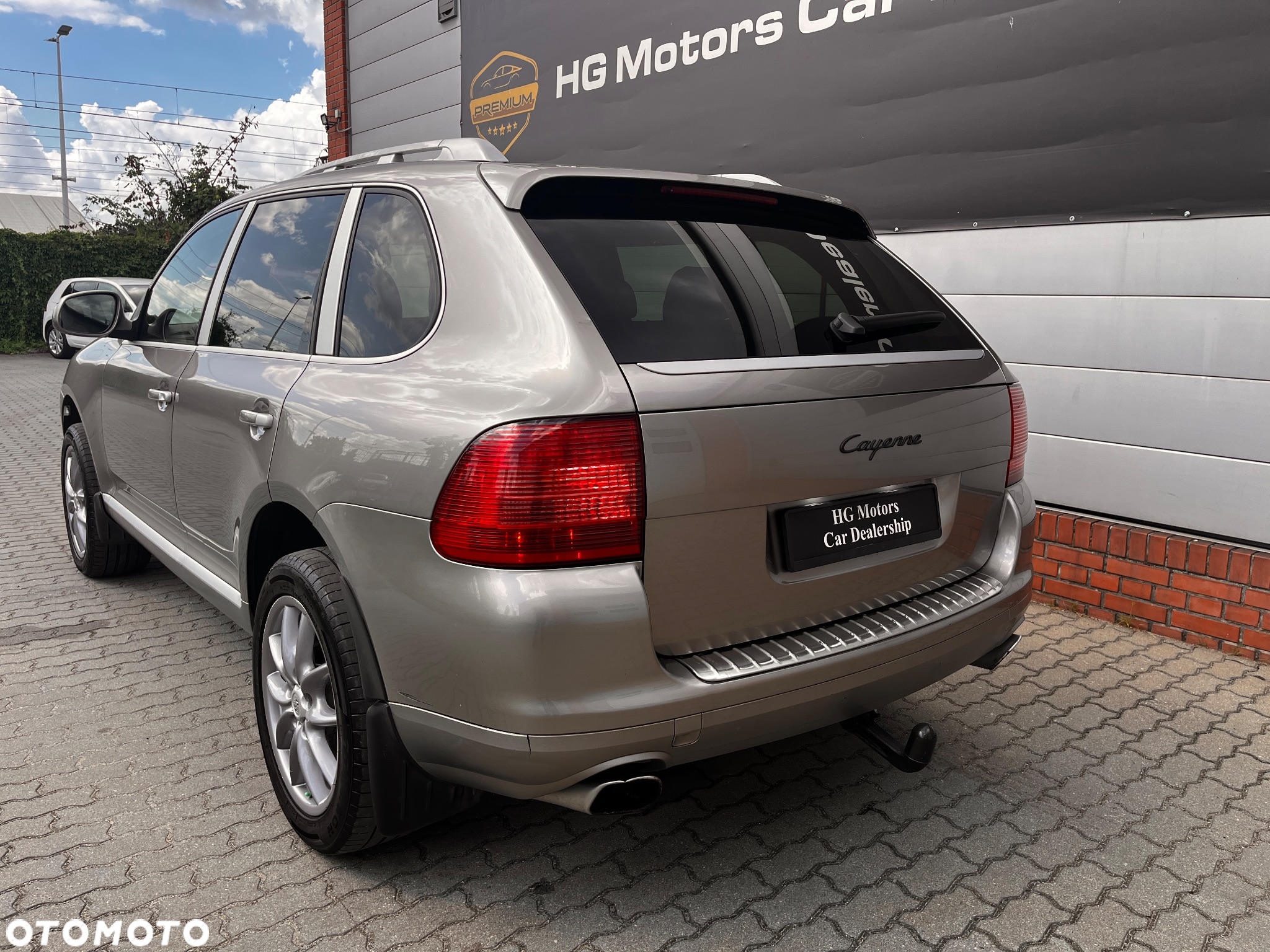 Porsche Cayenne Standard - 8