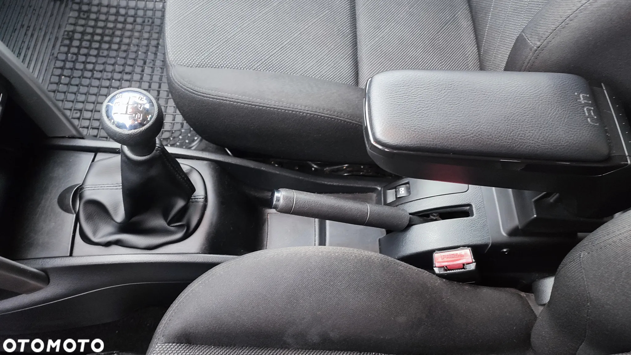 Peugeot 207 1.6 HDi Trendy - 14