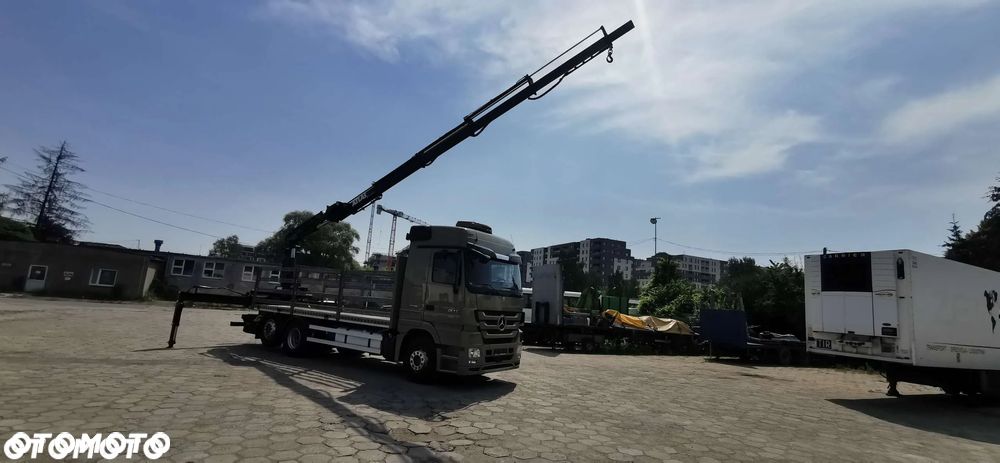Mercedes-Benz ACTROS - 11