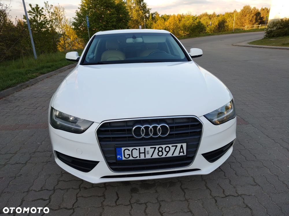 Audi A4 Limousine - 5