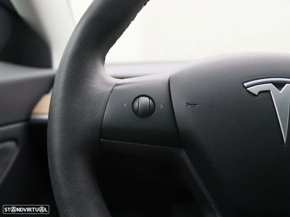 Tesla Model 3 Long-Range Dual Motor AWD - 19