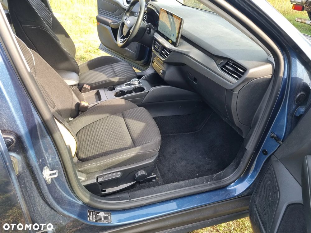Ford Focus 1.5 EcoBlue STart-Stopp-System TITANIUM - 21