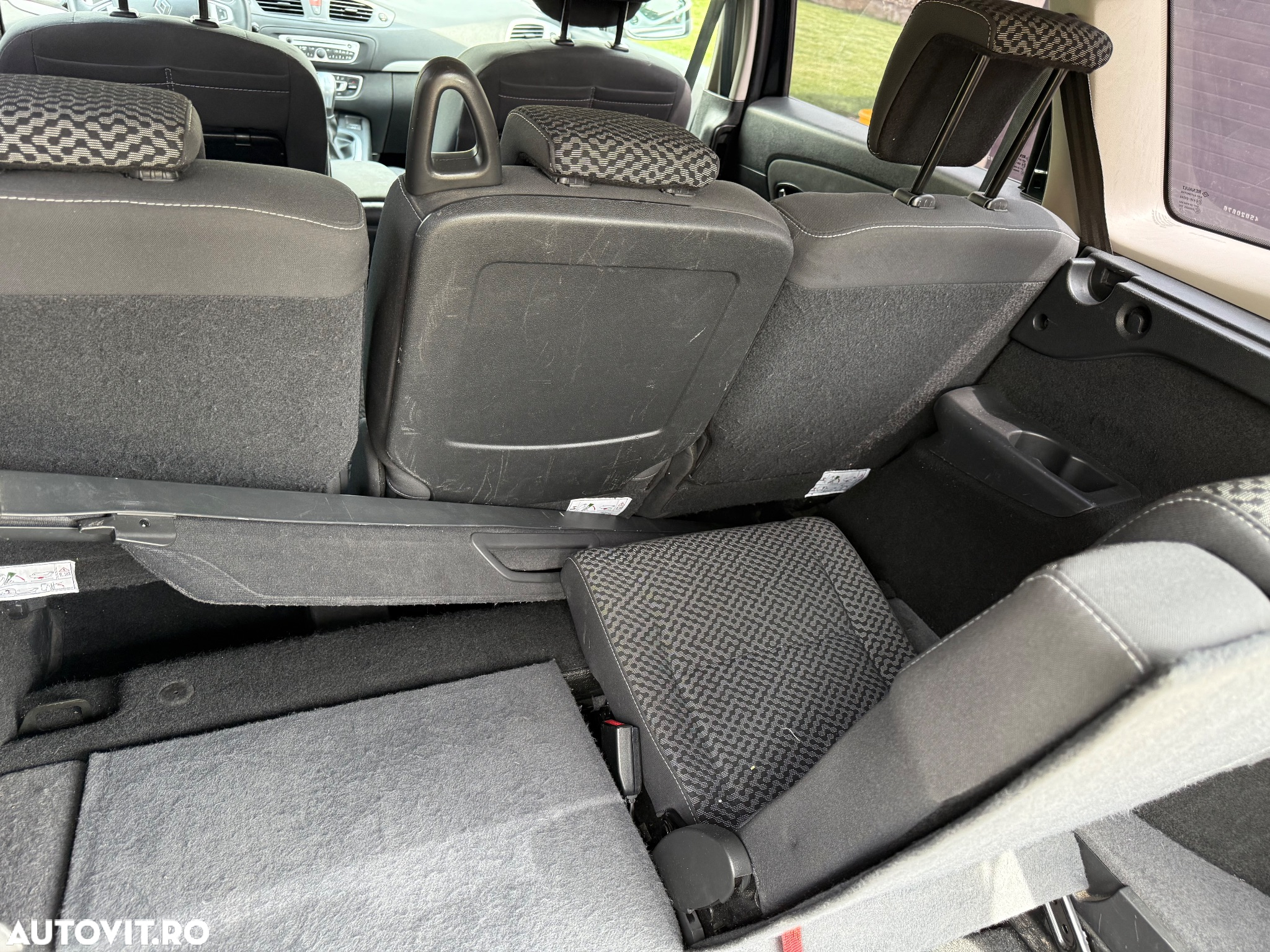 Renault Grand Scenic dCi 110 EDC Bose Edition - 5