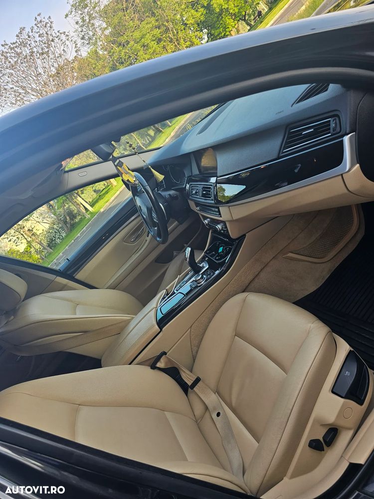 BMW Seria 5 525d xDrive - 6