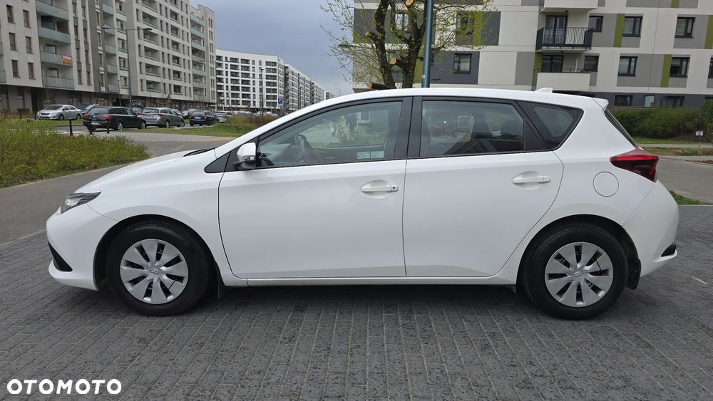 Toyota Auris 1.4 D-4D Active - 8