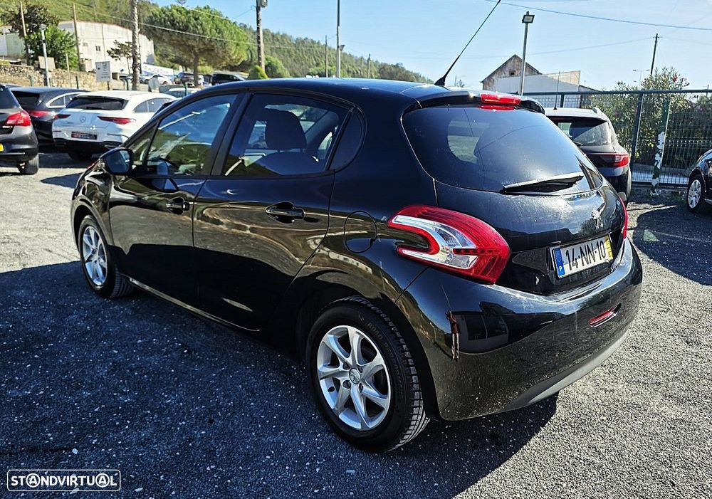 Peugeot 208 1.4 HDi Active - 4
