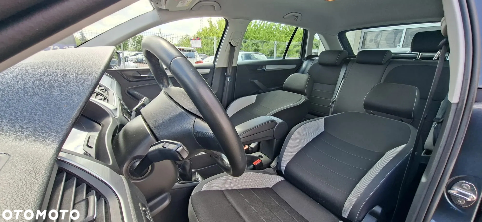Skoda RAPID 1.0 TSI Monte Carlo - 19