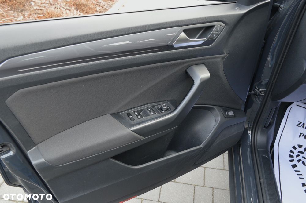 Volkswagen T-Roc 2.0 TDI SCR DSG Sport - 17