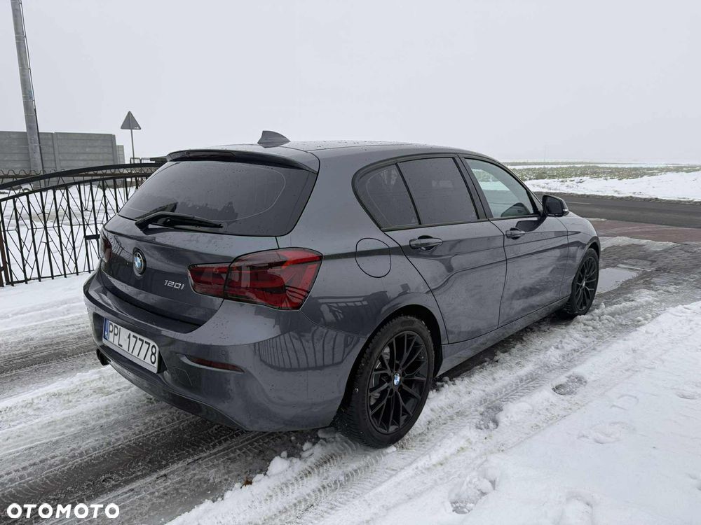 BMW Seria 1 120i - 7