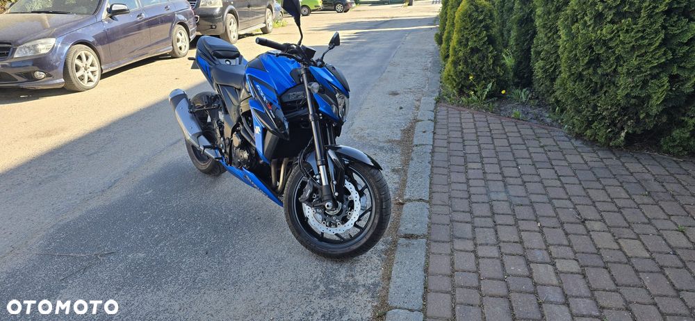 Suzuki GSX - 5