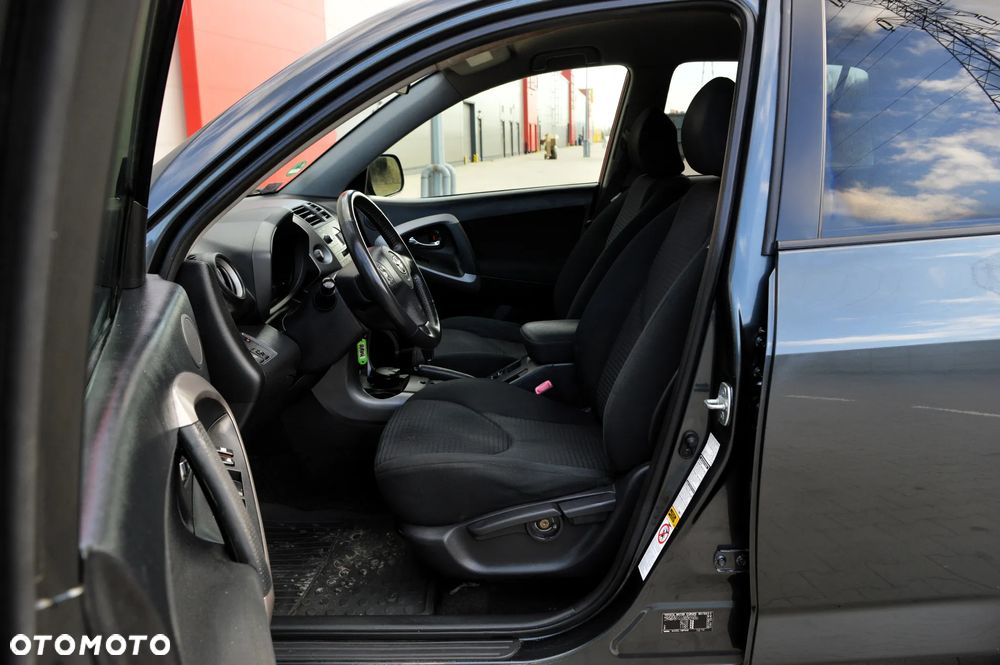 Toyota RAV4 2.0 VVT-i Prestige - 6