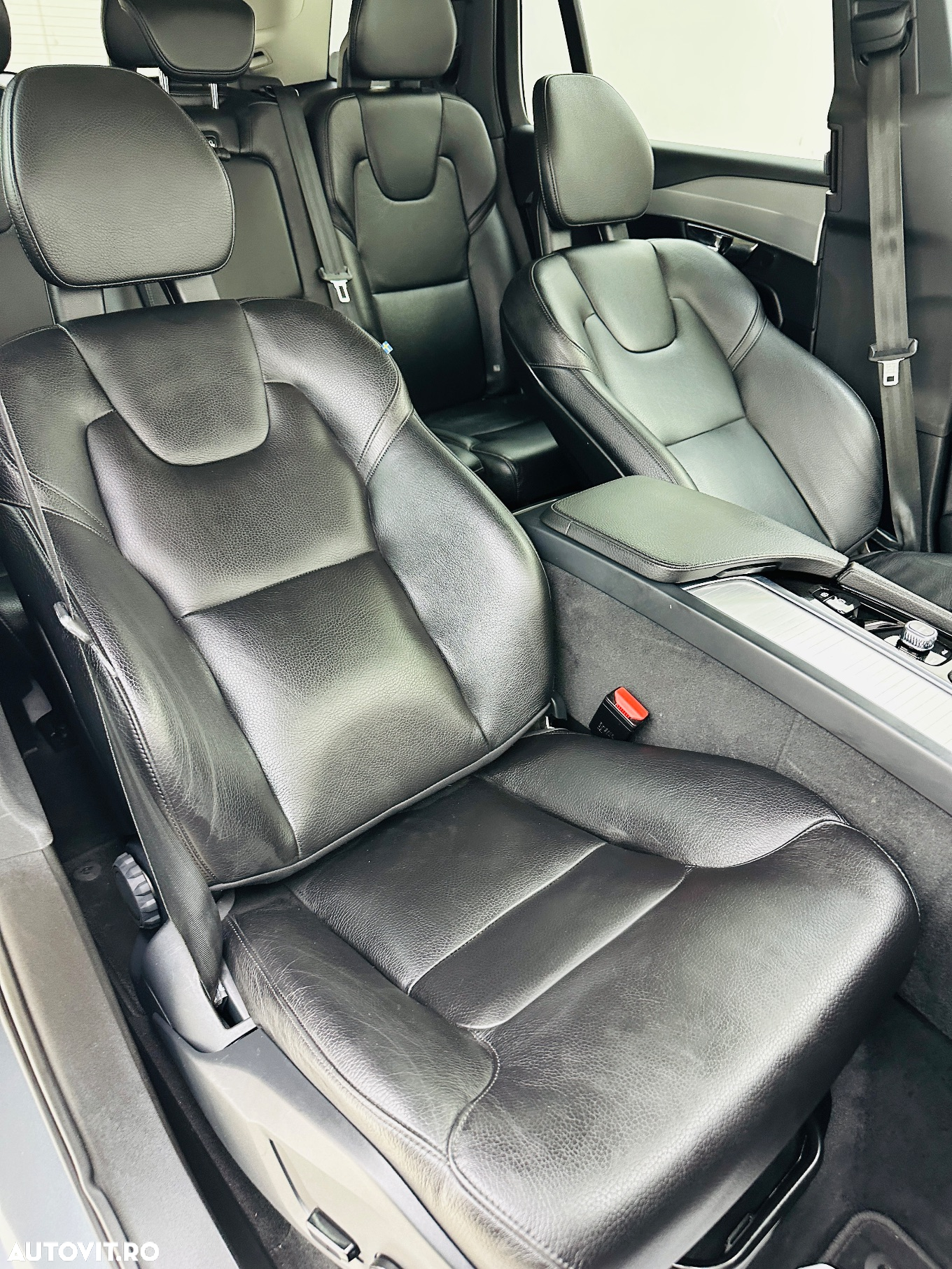 Volvo XC 90 D5 AWD Geartronic Momentum - 23