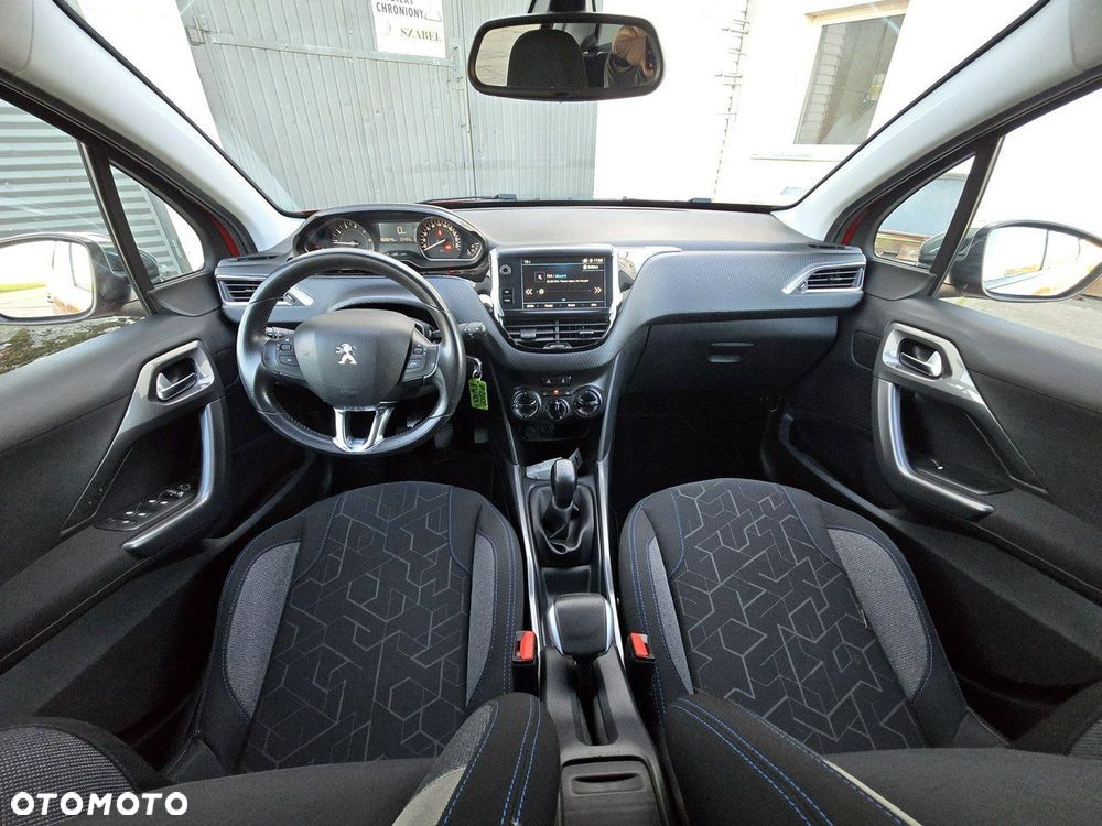 Peugeot 2008 1.2 Pure Tech Style - 6