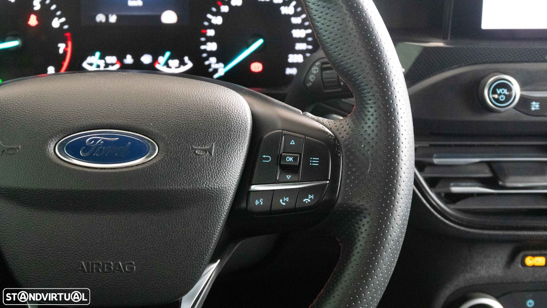 Ford Focus SW 1.0 EcoBoost ST-Line - 16