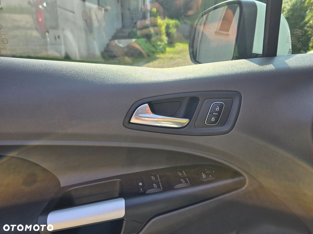 Ford Tourneo Connect Gr 1.5 EcoBlue Titanium PowerShift - 12