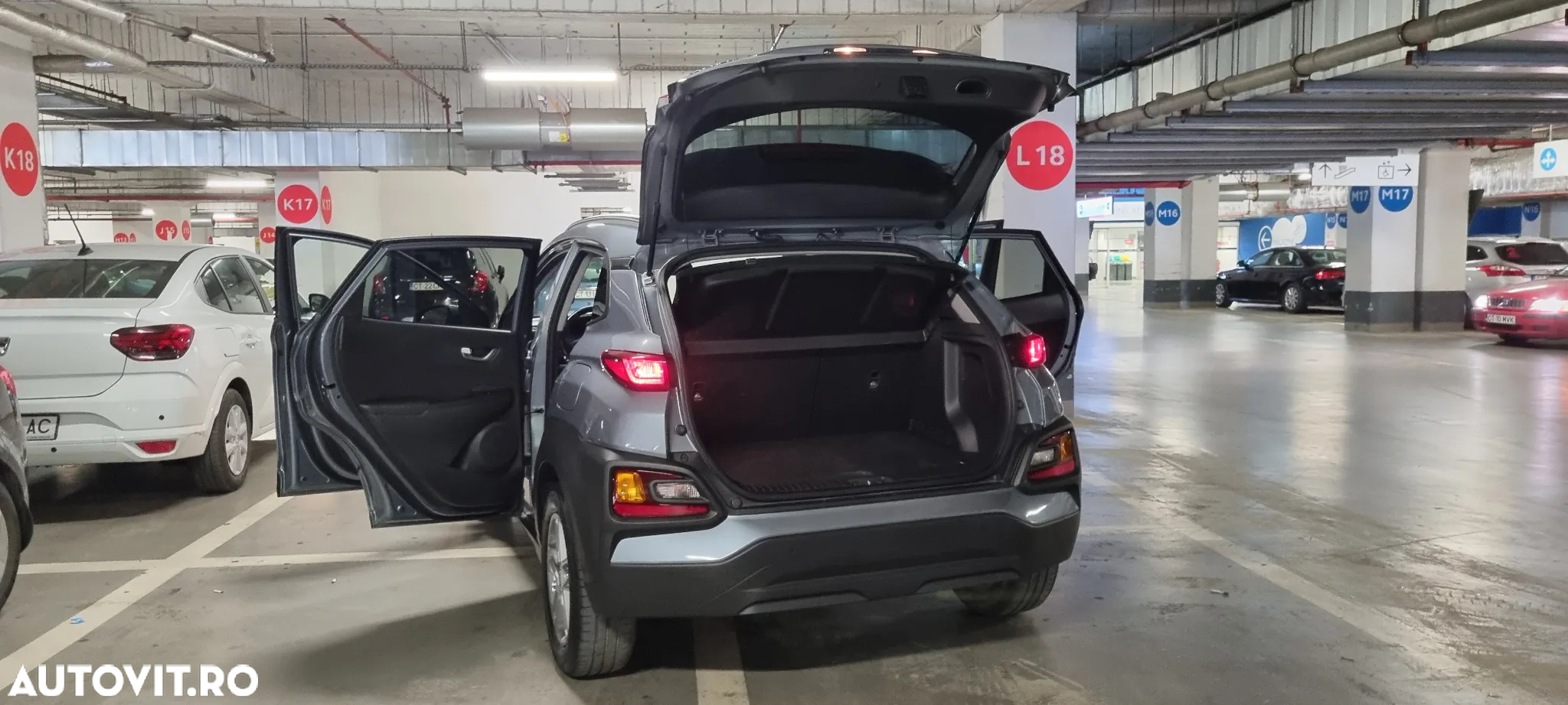 Hyundai KONA 1.0 T-GDI 2WD Premium + - 7