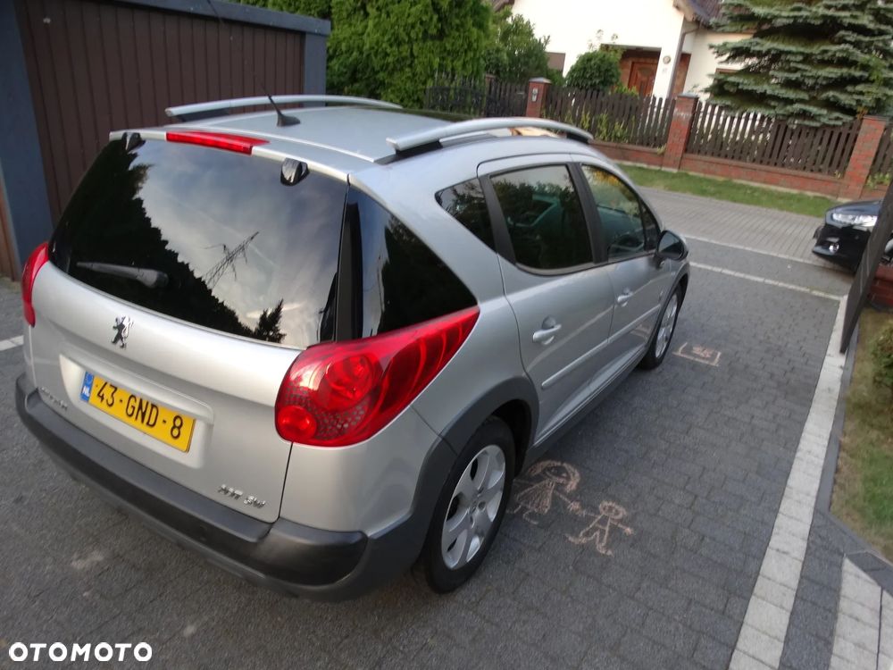 Peugeot 207 1.6 VTi Premium - 6