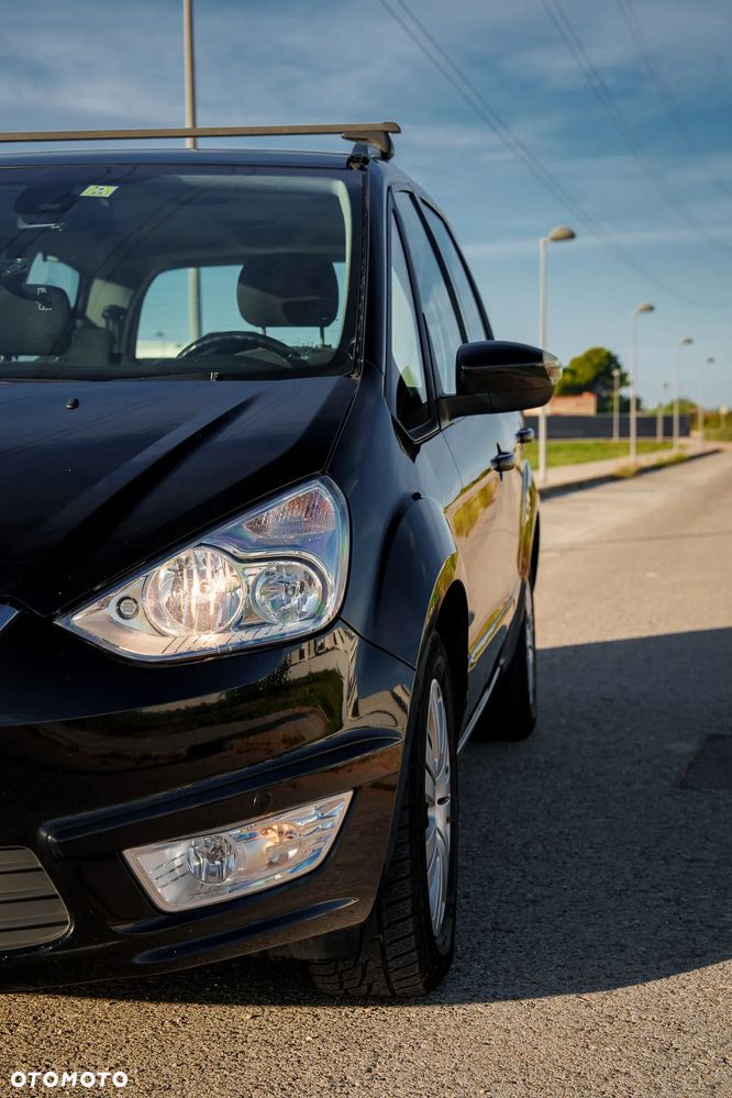 Ford Galaxy - 4
