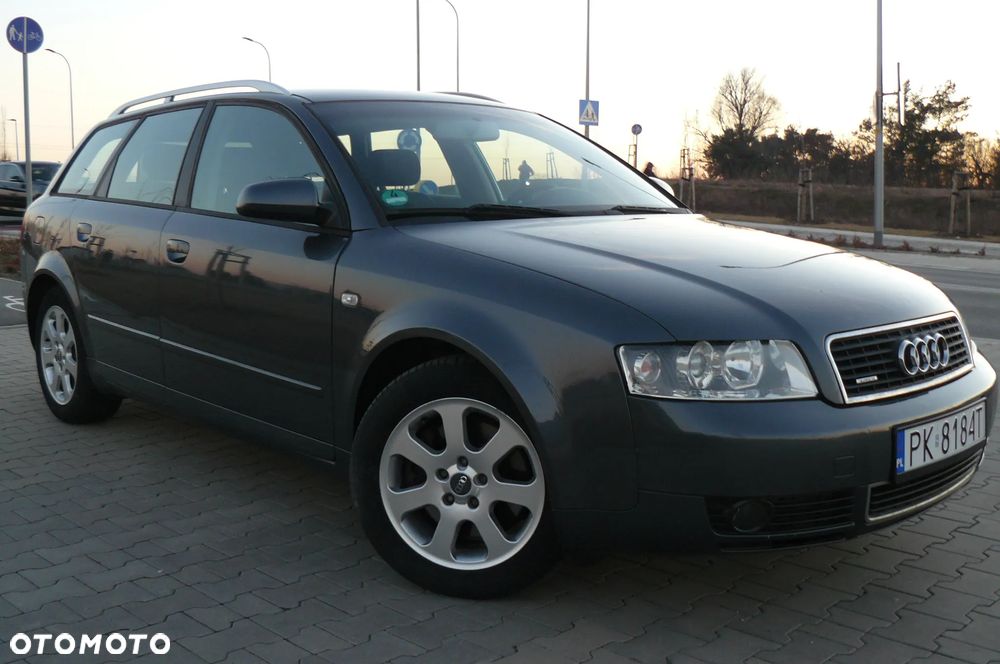 Audi A4 Avant - 4
