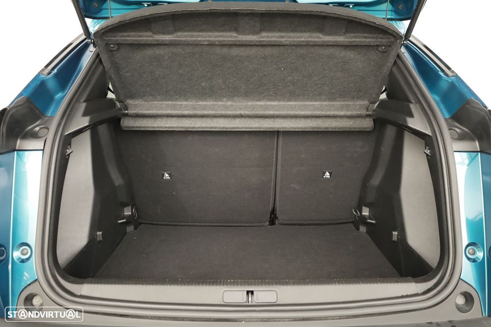 Peugeot 2008 1.2 PureTech Allure - 23