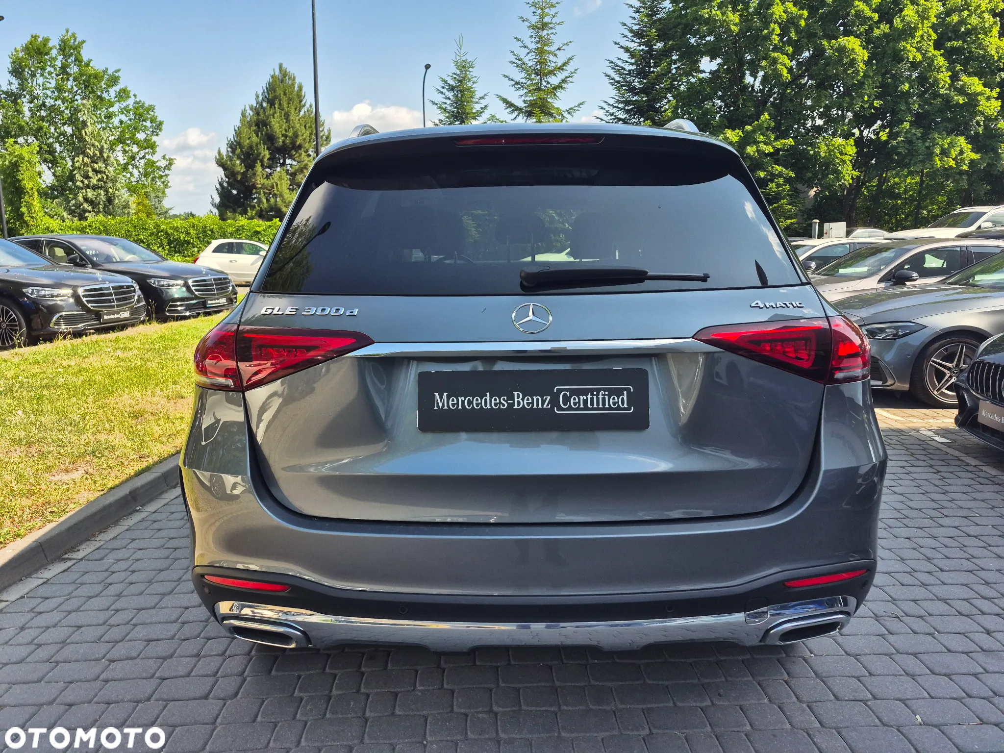 Mercedes-Benz GLE 300 d 4-Matic - 11
