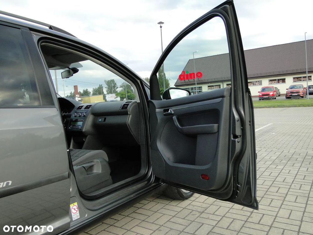 Volkswagen Touran 2.0 TDI DPF Cross - 21