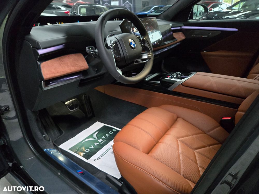BMW Seria 7 740 xDrive - 14