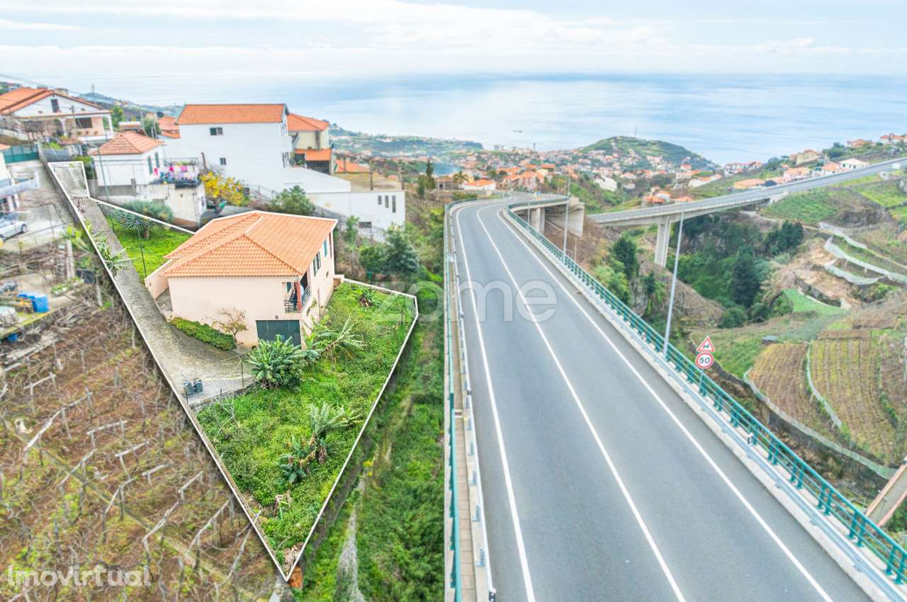 Moradia Térrea T3 no Estreito de Câmara de Lobos - Grande imagem: 2/39