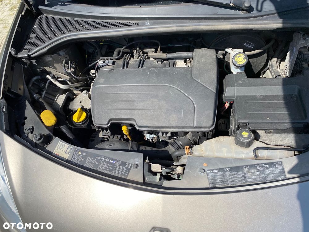 Renault Clio - 16