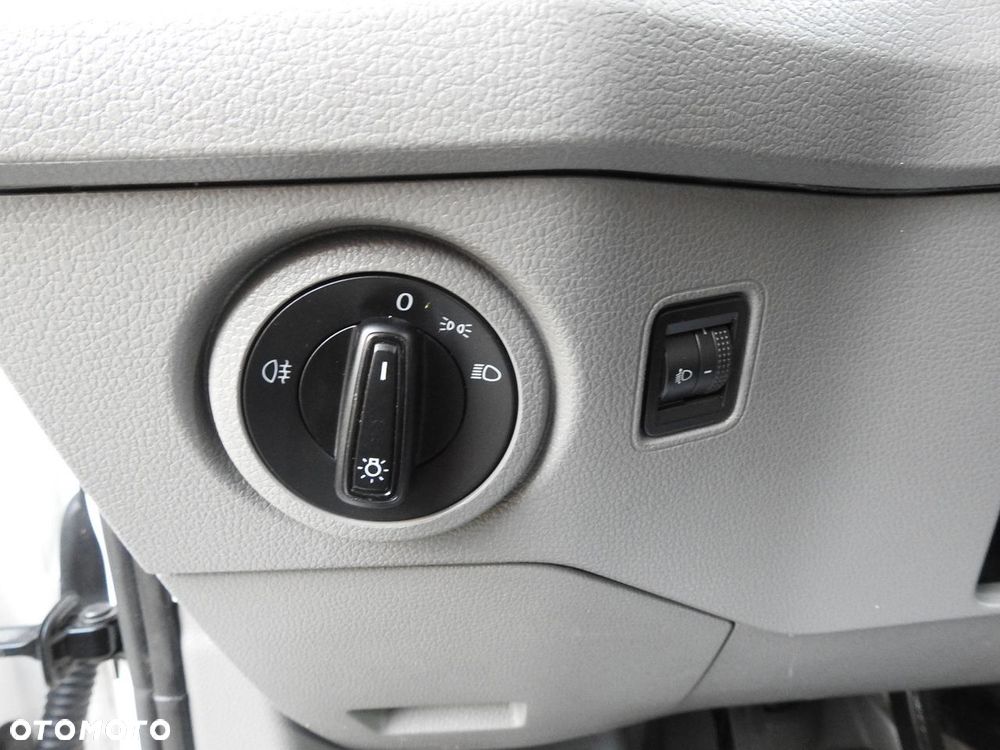 Volkswagen CRAFTER 4X4 4MOTION  FURGON BRYGADÓWKA  7 MIEJSC KLIMATYZACJA  140KM - 29