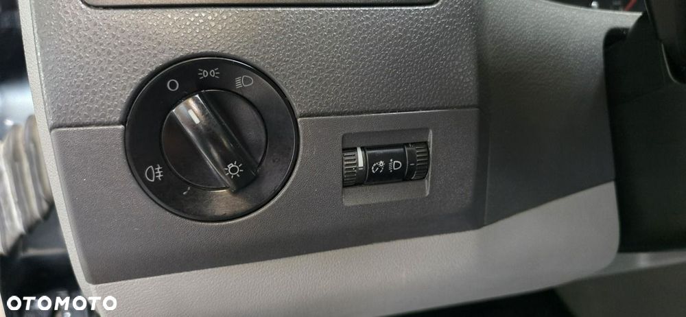 Volkswagen Transporter - 23