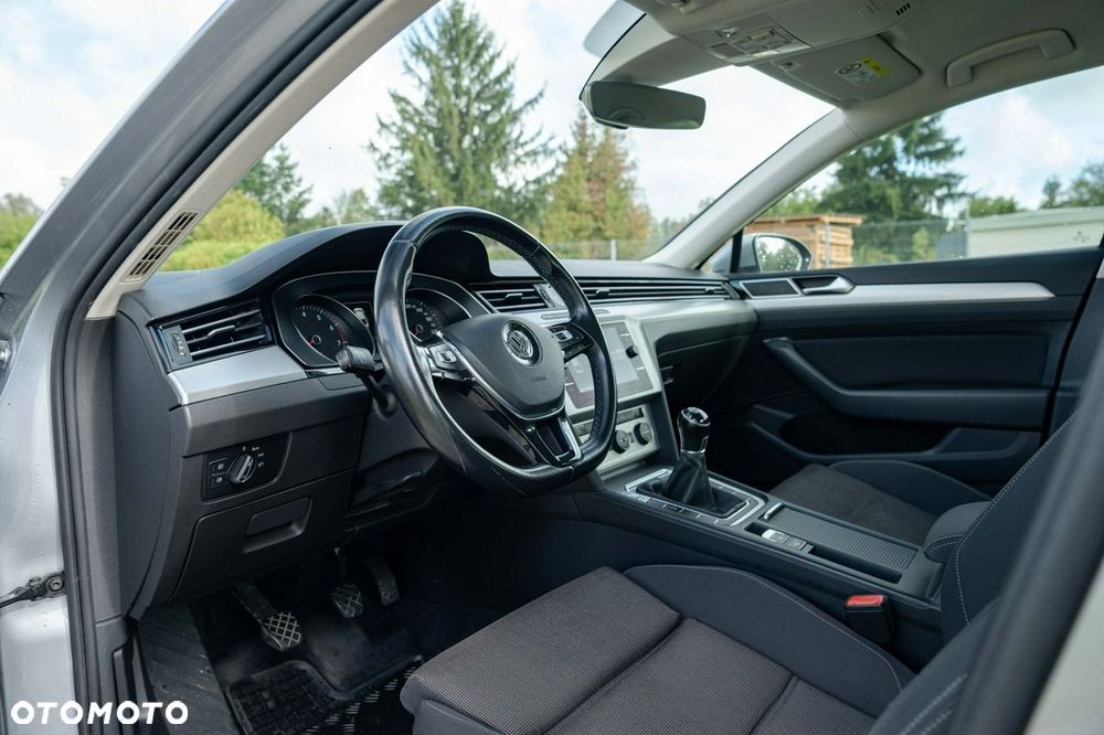 Volkswagen Passat 1.4 TSI ACT (BlueMotion Technology) Comfortline - 17