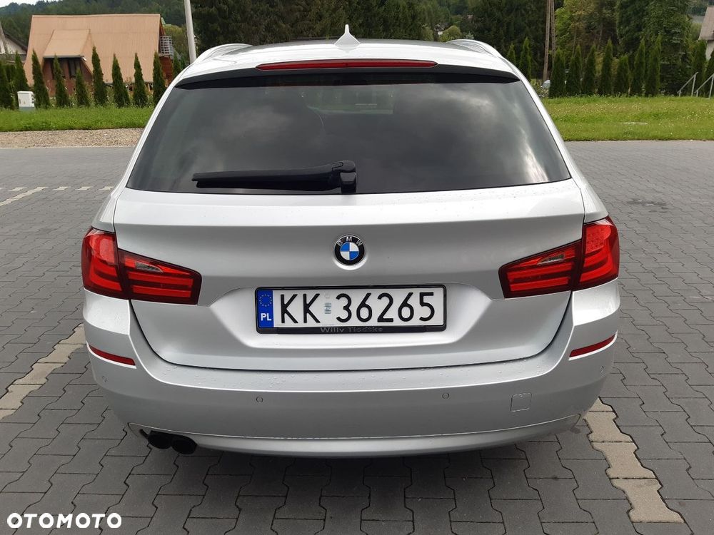 BMW Seria 5 525d xDrive Luxury Line - 6