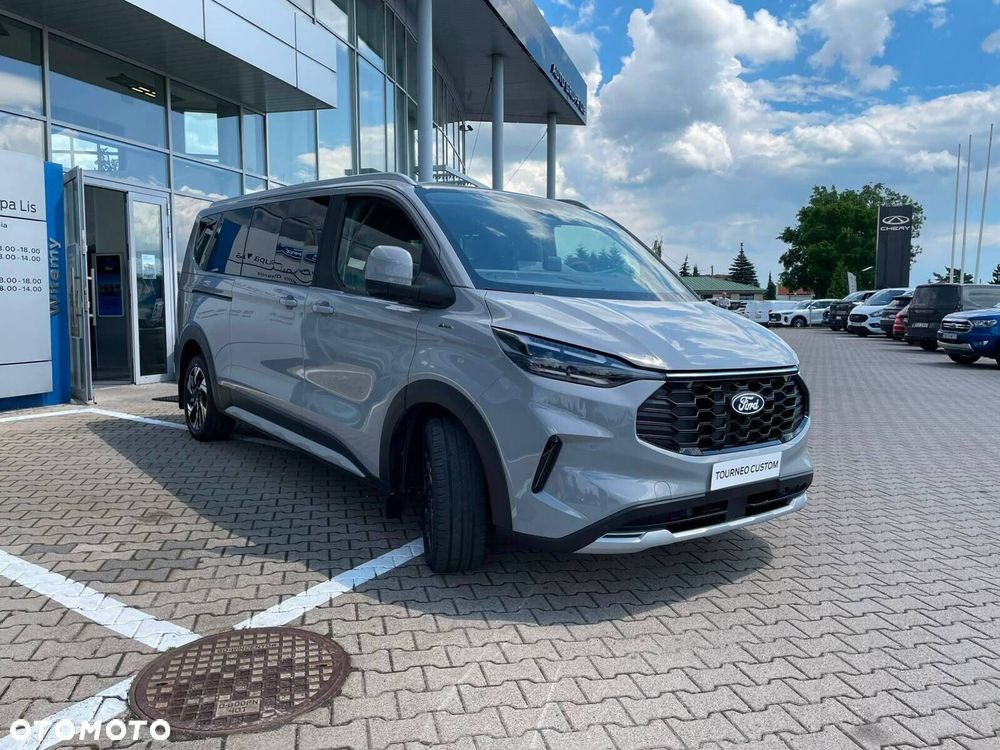 Ford Tourneo Custom - 5